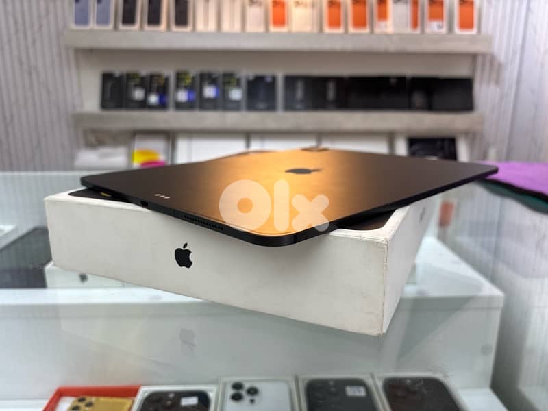 Available Apple ipad pro m4 256GB (13-inch) 3