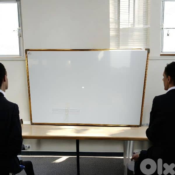 80 x 120 white board 1