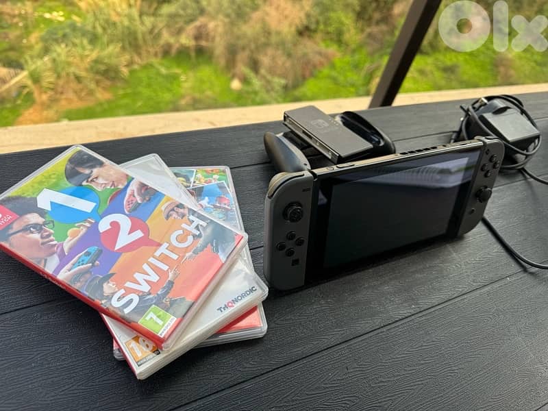 Black Nintendo Switch 1 5