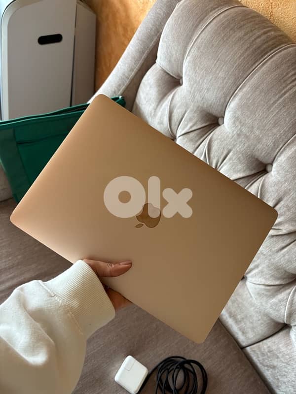 MacBook Air For Sale 10