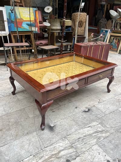 frensh table vitrine طاول نص فاترين مميز فرنسية خشب جوز روعة سعر لقطة