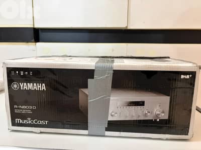 Yamaha R-N803 D network receiver