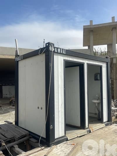 kiosk and toilet for sale