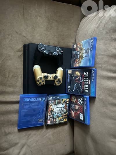 PS4 2 joysticks 5 games