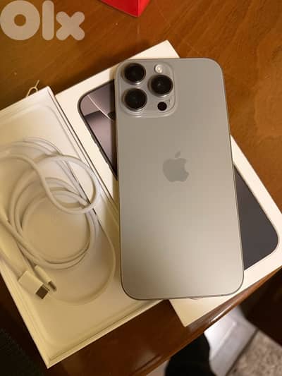 iPhone 16 Pro Max Natural Titanium