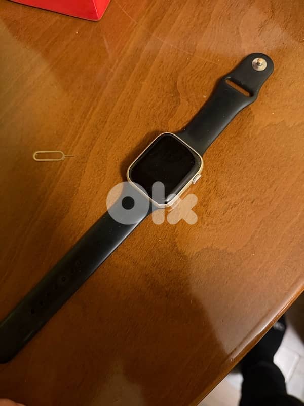 Apple Watch S8 41mm 1