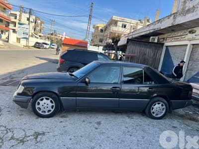 Mercedes-Benz E-Class 1993