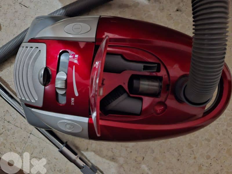 Vacuum cleaner Excellent condition 3