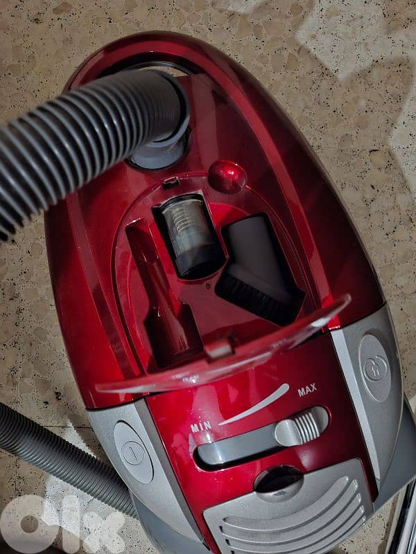 Vacuum cleaner Excellent condition 4