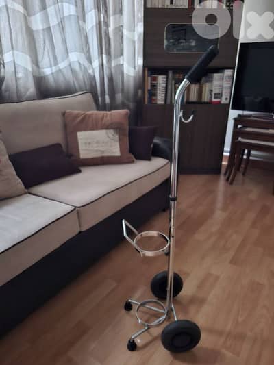 NEW stand for oxygen bottle