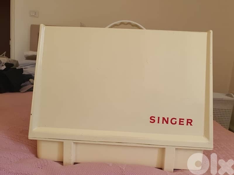 Singer - LIKE NEW 2