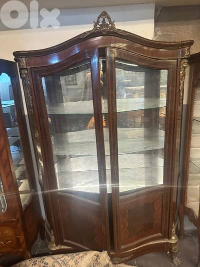 فاترينة كريستال مصرية انتيك مرصعة نحاس خشب زان كبيرة