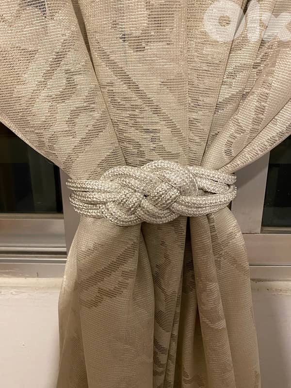 curtains ties - magnetic - white color 2
