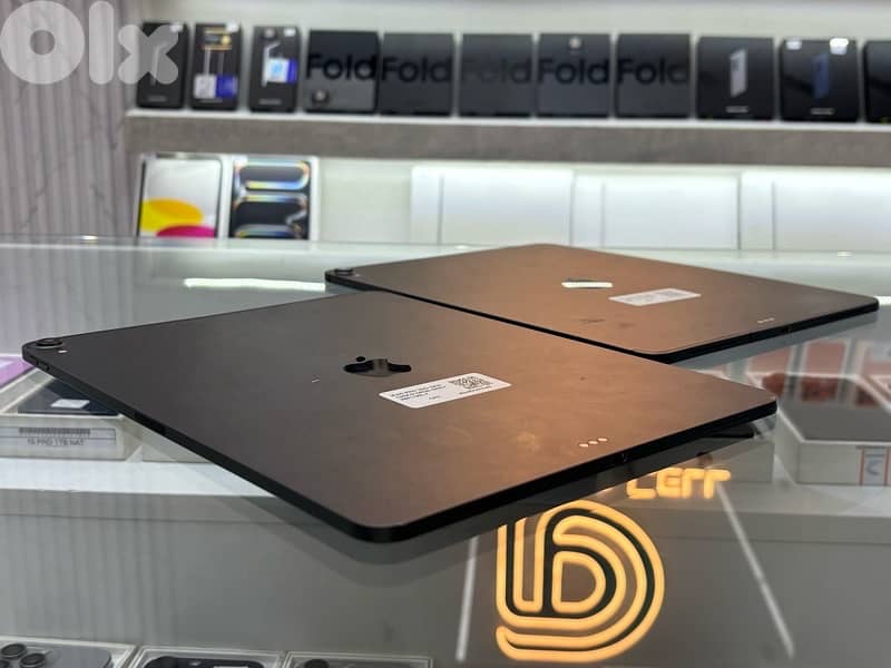 Ipad Pro gen 3 (12,9-inch) Super clean excellent condition 2