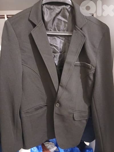 جاكيت بدلة سبورت  جداد بتلبس من سمول لل اكس لارج