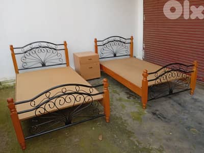 تختين مفرد ونصف اوروبي شبه جديد