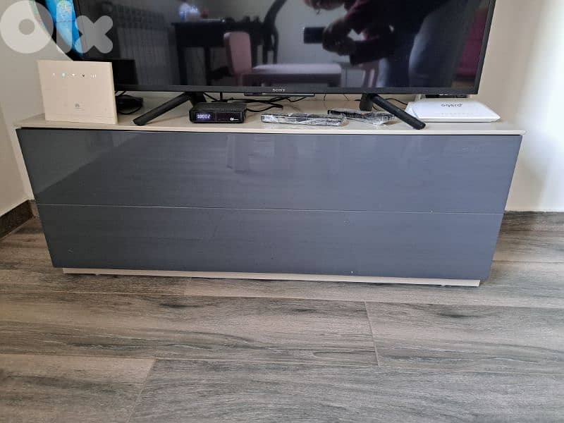 TV unit fpr sale 1