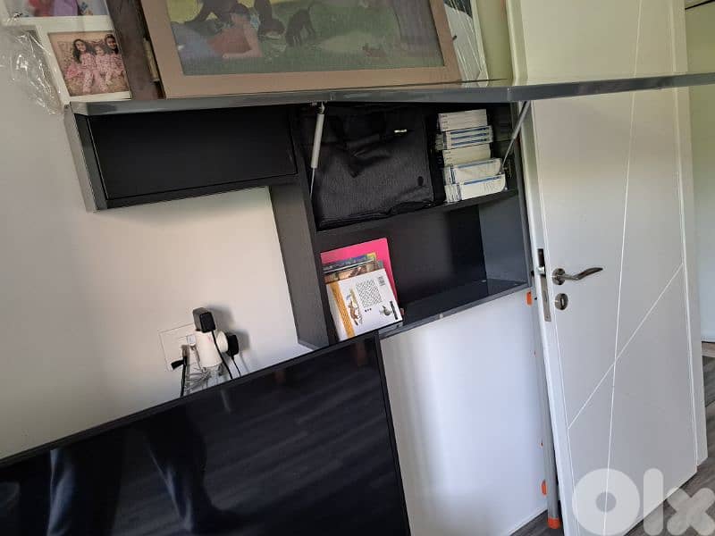 TV unit fpr sale 3