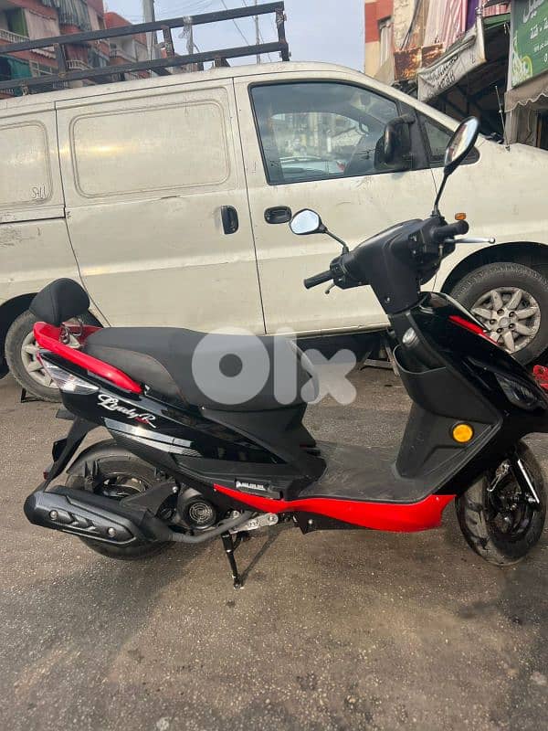 Lindy R / 125 cc / 2025 3