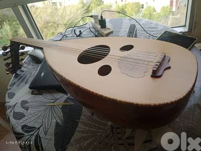 عود مميز بسعر مميز