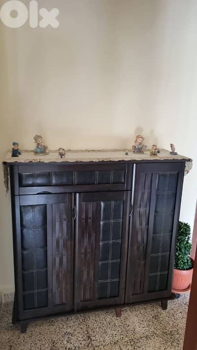 shoes cabinet
