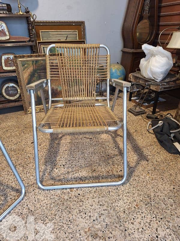 pair of vintage 1970 foldable chairs 2