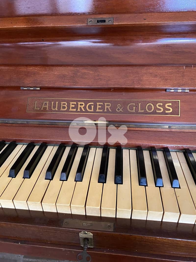 Lauberger & Gloss Piano 1