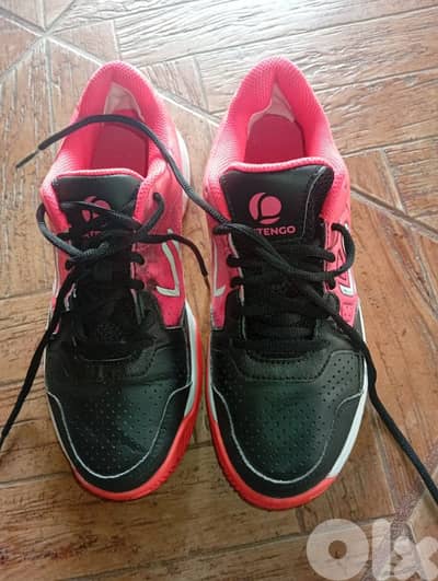 شوز رياضة brand