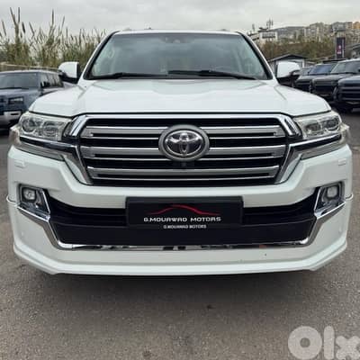 Toyota Land Cruiser VX-E MY 2018 ! 1 Owner Like Newww !!!