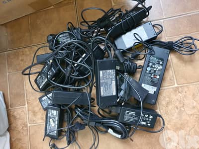24 Adapter for laptops HP, Toshiba,Sony,. . .