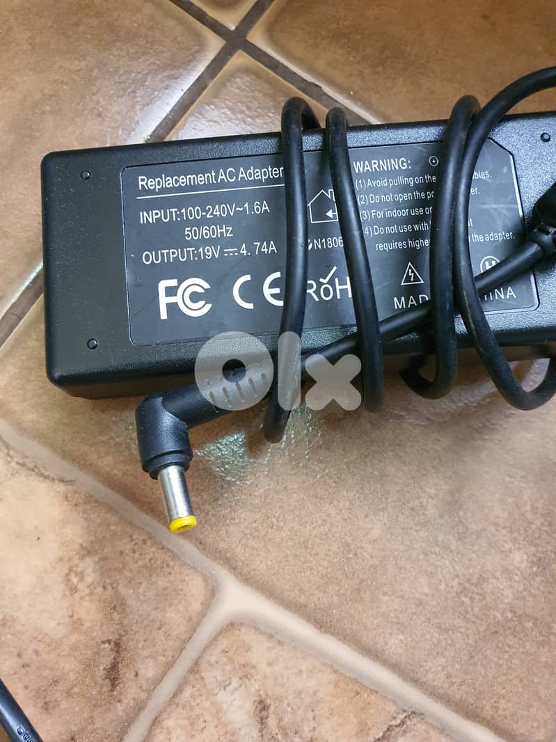 24 Adapter for laptops HP, Toshiba,Sony,. . . 2