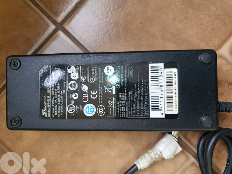 24 Adapter for laptops HP, Toshiba,Sony,. . . 8