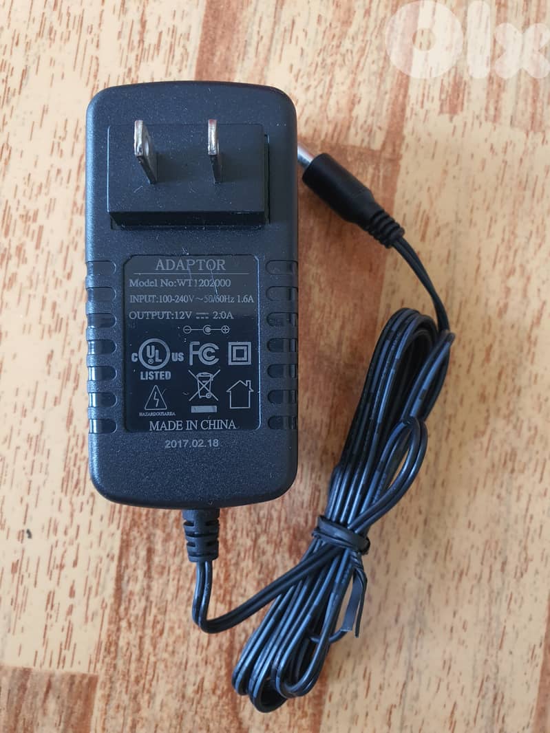 24 Adapter for laptops HP, Toshiba,Sony,. . . 18