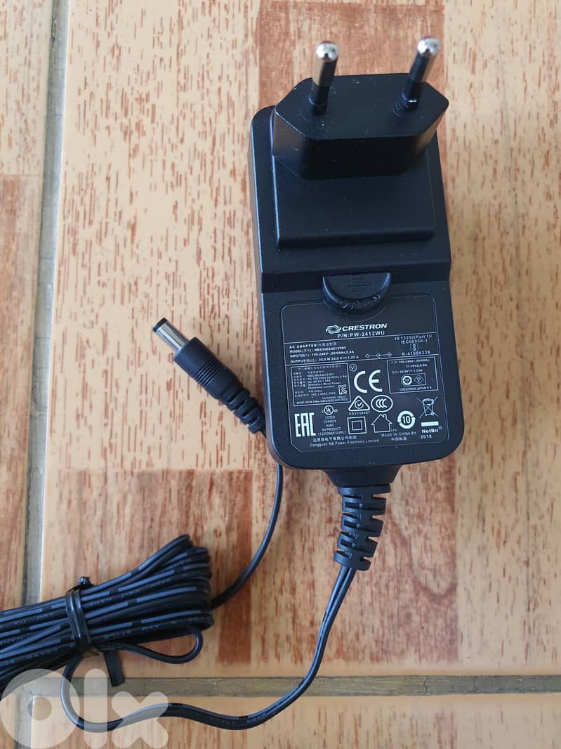 24 Adapter for laptops HP, Toshiba,Sony,. . . 19