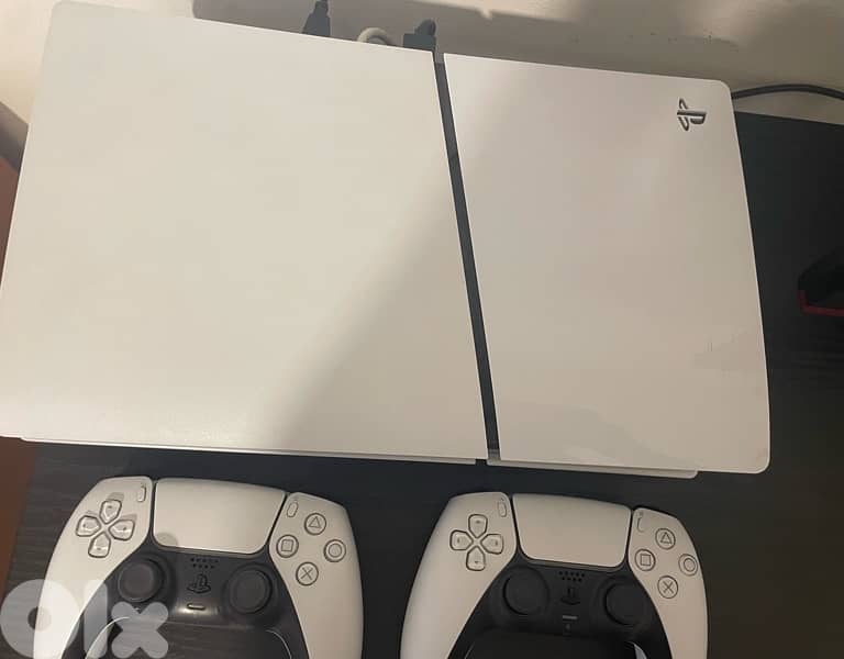 Playstation 5 - Slim - 1 Tera - 2 Controllers - USED LIKE NEW 1