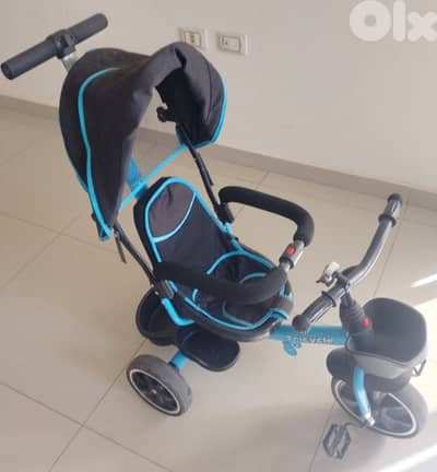 Foldable baby tricycle with parental push hand