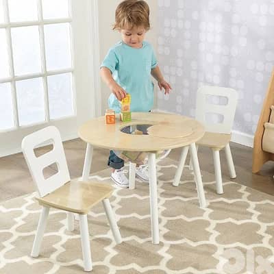 kidskraft round table with 2 chairs
