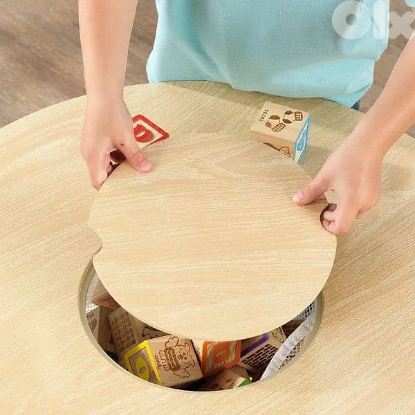 kidskraft round table with 2 chairs 1