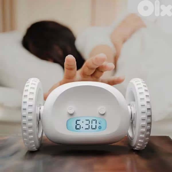 Meet CLOCKY – The Alarm That Runs Away! 9