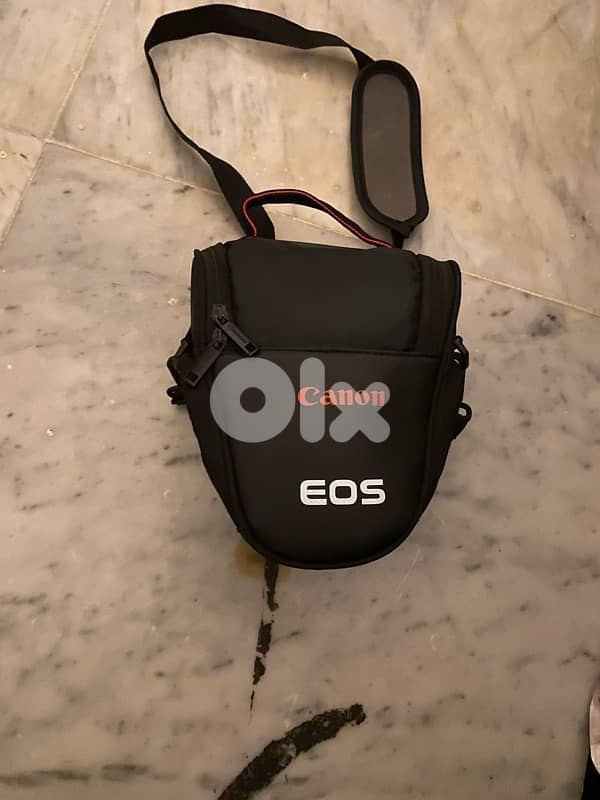 Canon EOS 200D /Rebel SL2 1