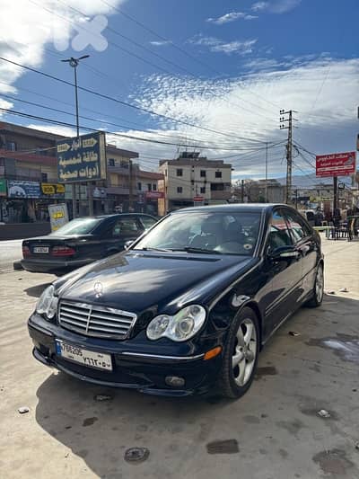 مرسيدس بنز سي-كلاس 2005