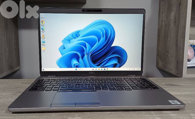 laptop dell - core i5 gen 10 - touch screen 6