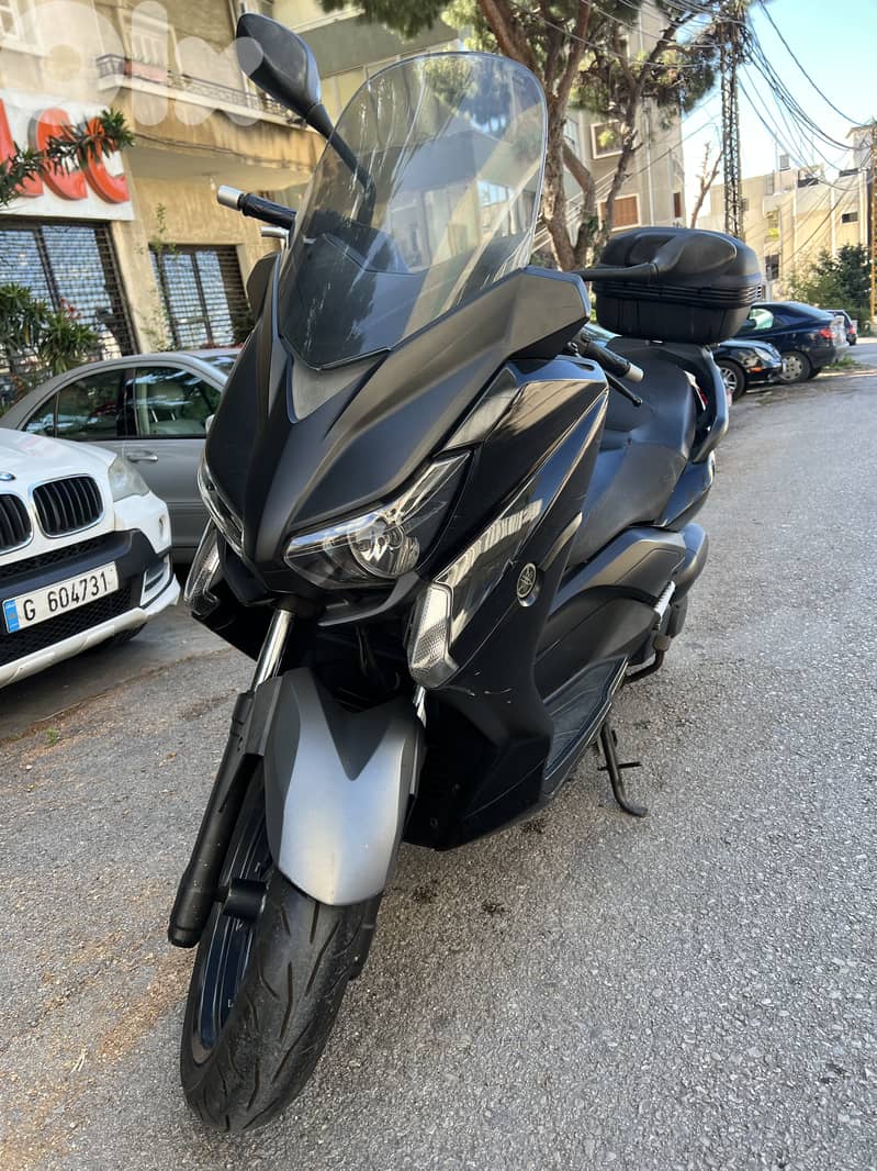 Xmax yamaha70975456 1