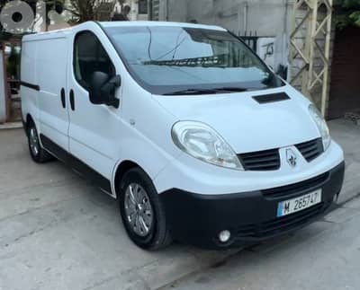 clean renault traffic