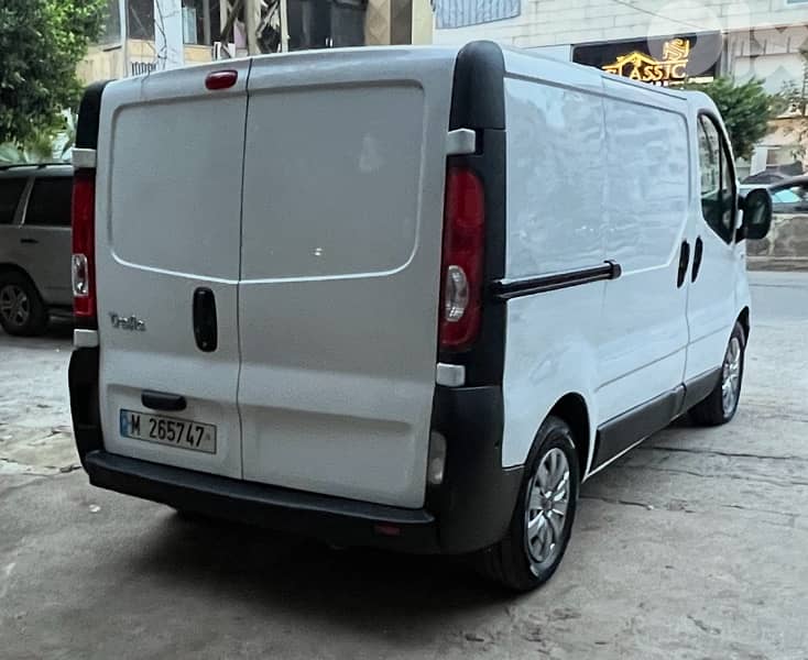 clean renault traffic 1