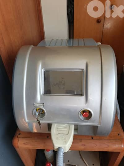 ادوات للبيع