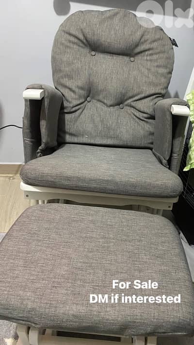 Nursing Chair (used but like new)