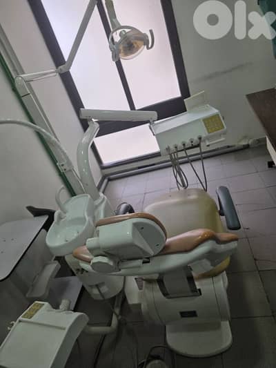 Dental chair