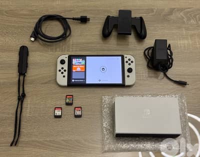 Nintendo swicth OLED + 3Games (Excellent condition)