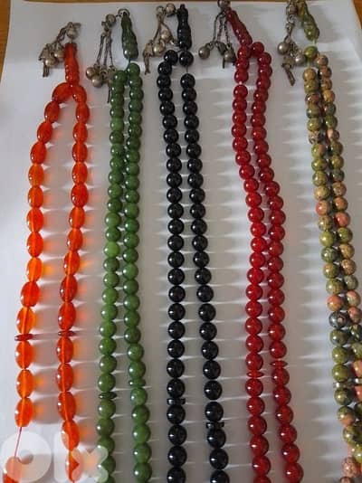 5 men massba7a with identical silver extensions